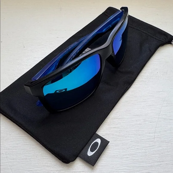 Oakley Mainlink - Prism Sapphire Lens